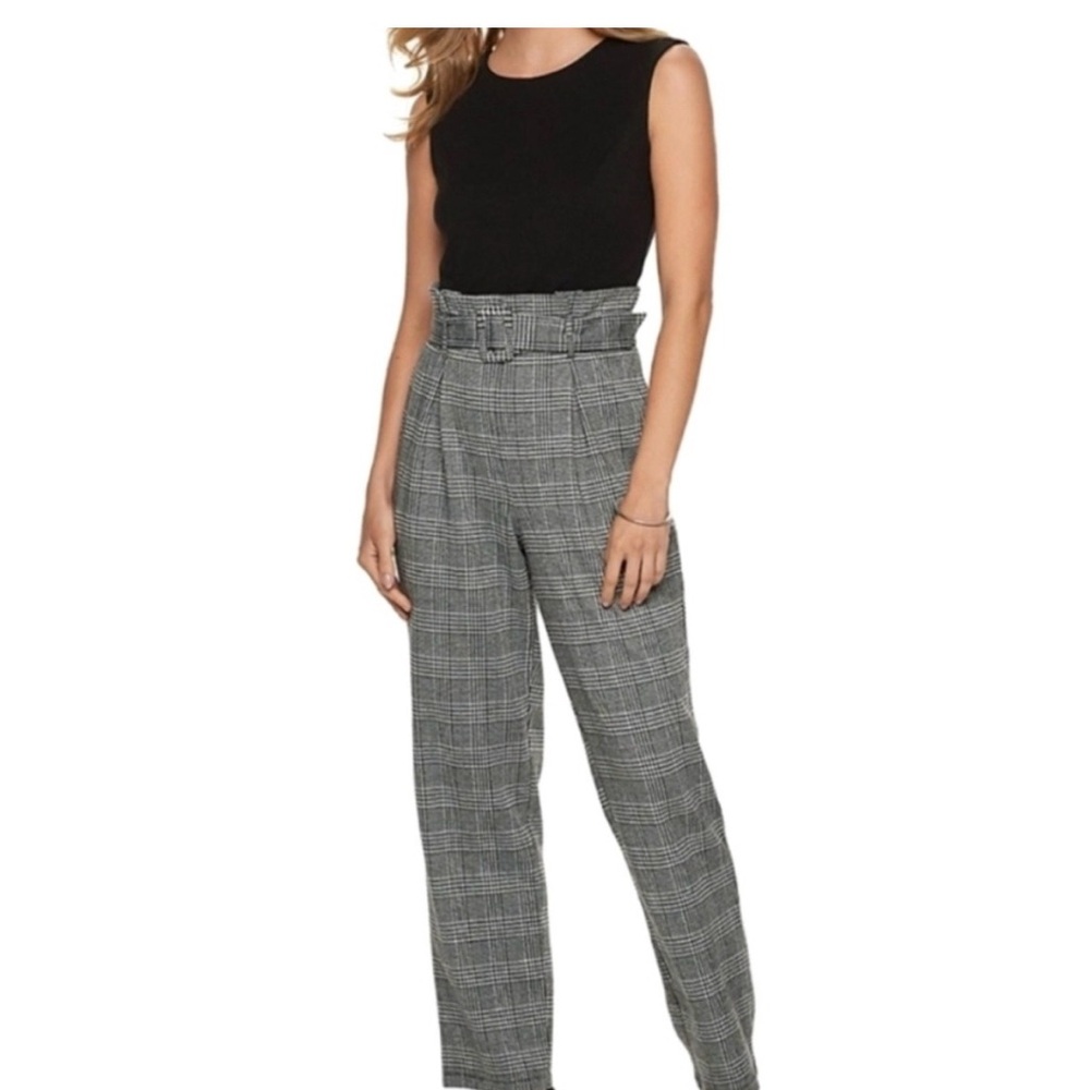 Chic Fall/Winter Black‎ & Gray Plaid Jumpsuit - Elegant and Comfortable